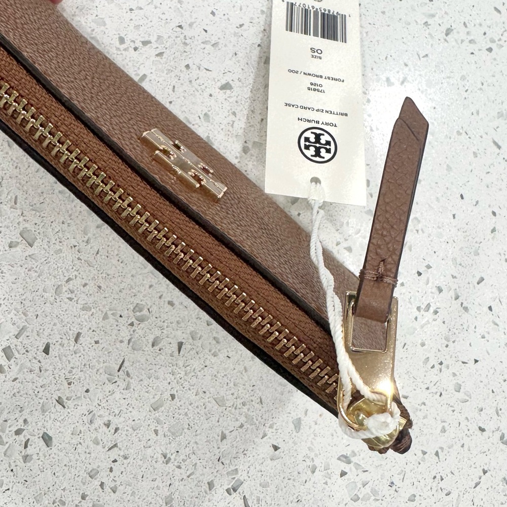 Tory Burch Britten Pebbled Leather Zip Card Case Gold Logo NWT brown tan - Picture 7 of 8